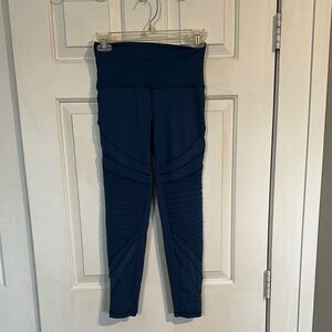 Aerie size small blue leggings